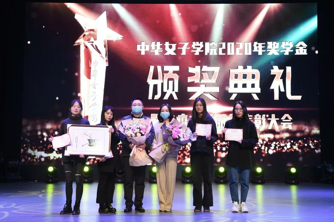 772fb9b973544e458d3e15c425a78691.png 772fb9b973544e458d3e15c425a78691.png