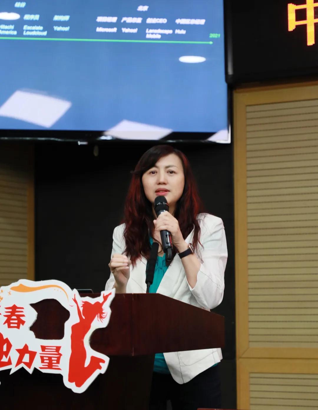 a5576bf490e149df8cef29665c088d86.jpg a5576bf490e149df8cef29665c088d86.jpg