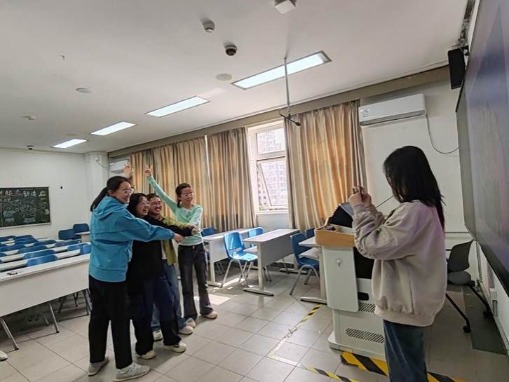 _cgi-bin_mmwebwx-bin_webwxgetmsgimg__&MsgID=6821320189287257921&skey=@crypt_ece345d7_17a9a55bec379b8d0bbf6ea90105c6a3&mmweb_appid=wx_webfilehelper