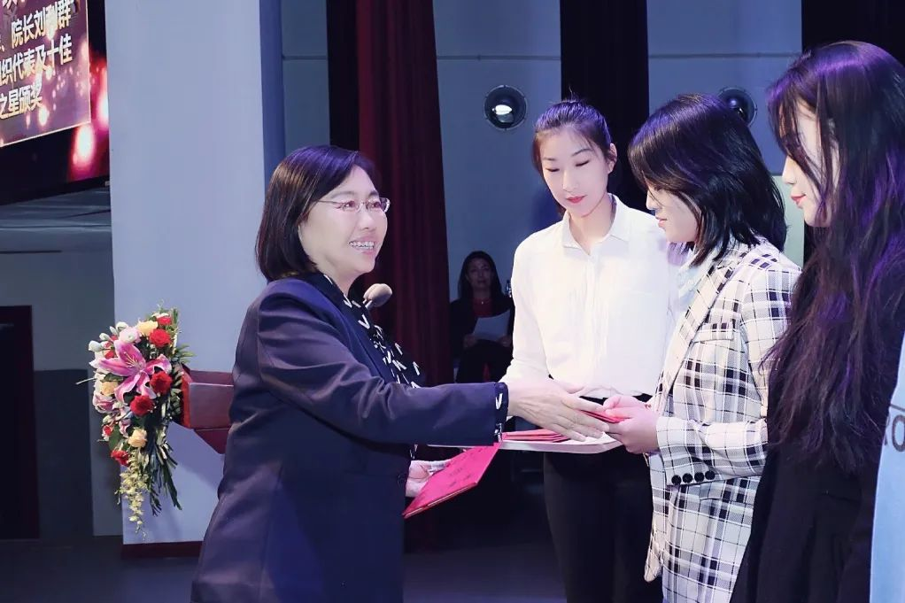 1b2732c0e85d43138c56b388ffa51f62.png 1b2732c0e85d43138c56b388ffa51f62.png